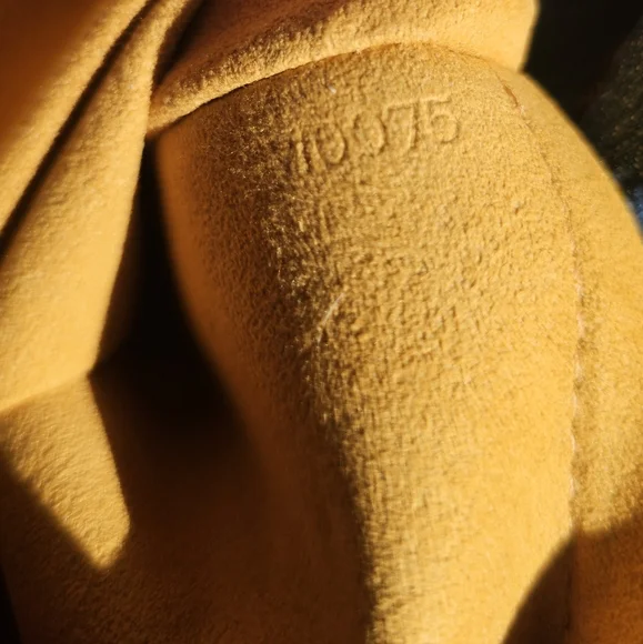 💯AUTHENTIC LOUIS VUITTON DENIM PLEATY BAG - Picture 5 of 7